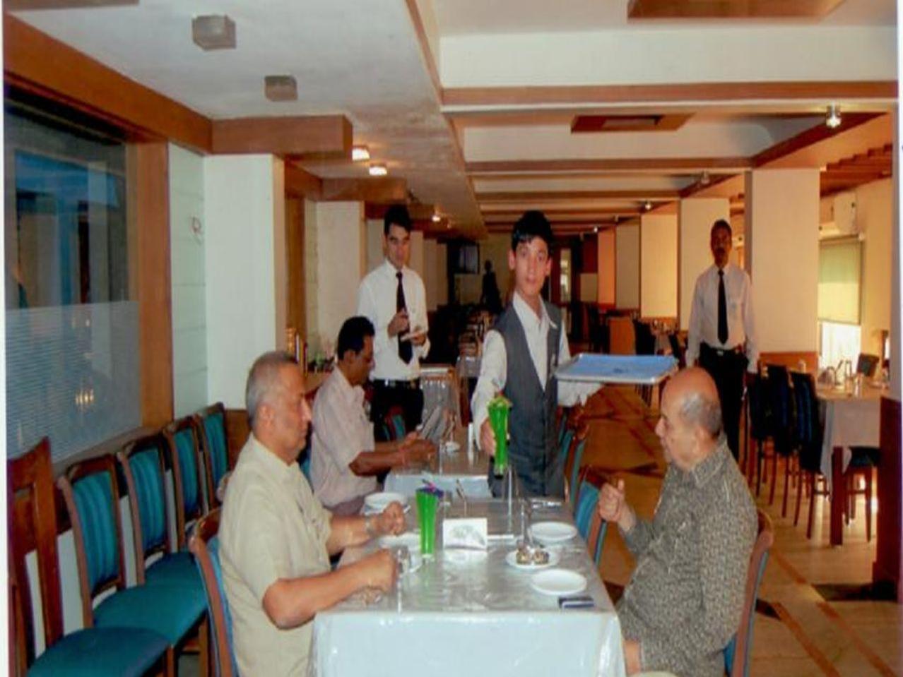 Hotel Abha International Bhuj Exterior photo
